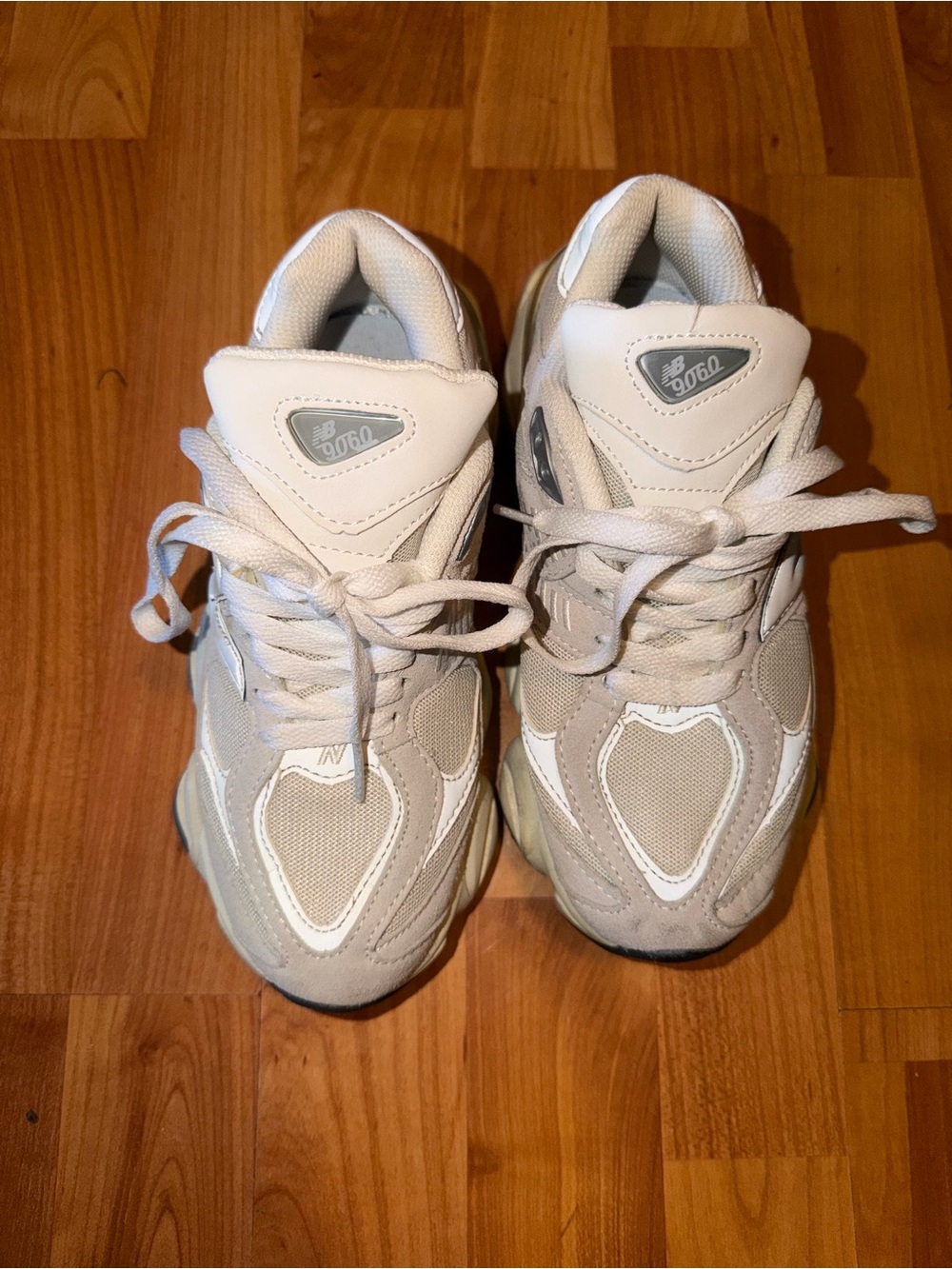 New Balance  Sneakers in White and Taupe